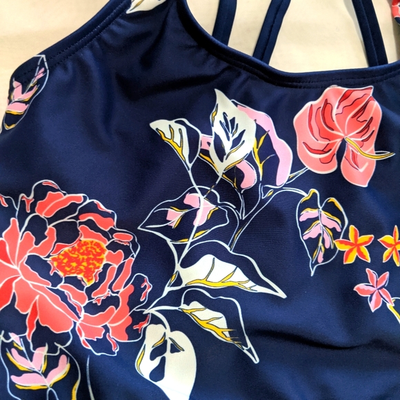 Kanu Surf Reese Bikini Top - Picture 2 of 6